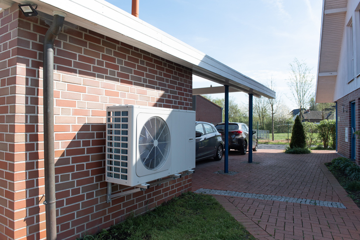 How Heat Pumps Work to Keep Your Home Warm in the Winter