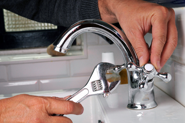 How Faucet Repair Can Improve the Look and Function of Your Sink
