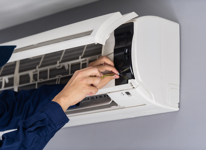 How AC Maintenance Enhances Performance During Peak Summer Heat