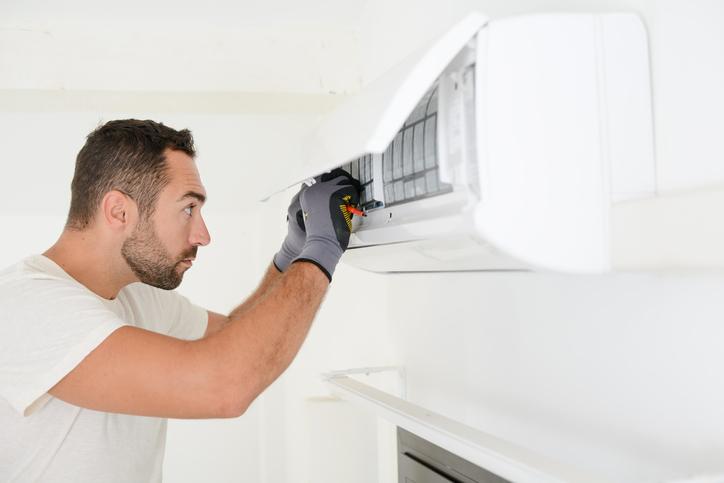 The Role of Efficiency Ratings in Ductless AC Replacement Services