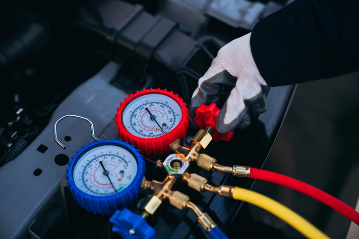 When to Schedule Seasonal Commercial AC Services for Efficiency