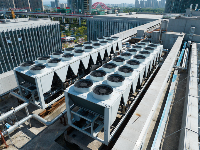 Benefits of Upgrading Units with Modern Commercial AC Services